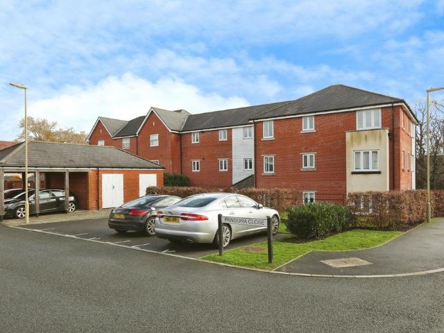Flat for sale in Fareham, Isle Of Man