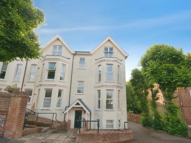 Flat for sale in Upperton, Eastbourne