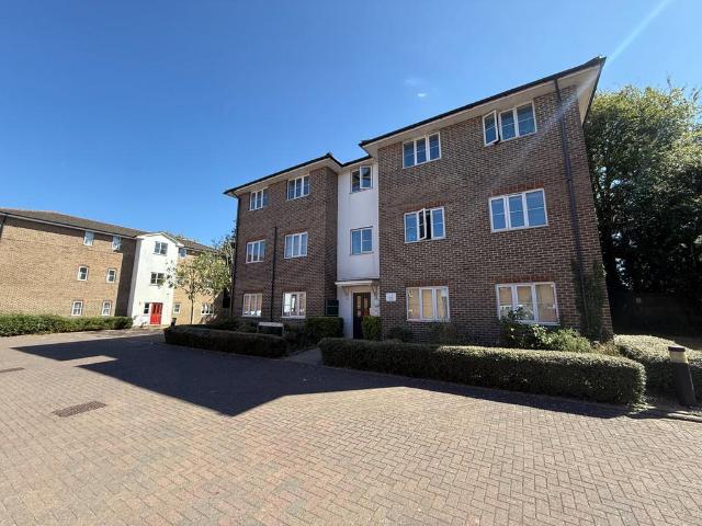 Flat for sale in Gillingham