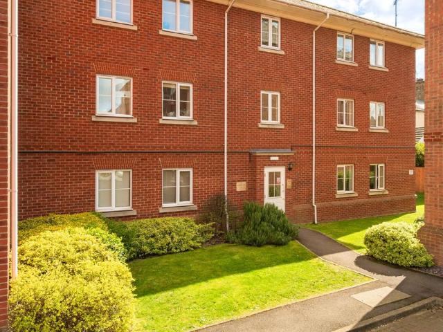 Flat for sale in Enborne, West Berkshire