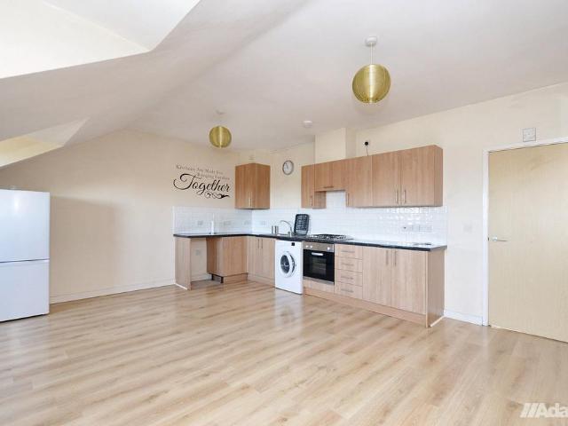 Flat for sale in Higher Runcorn, Halton