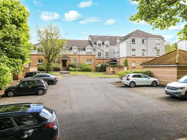 Flat for sale in New Cathcart, Glasgow