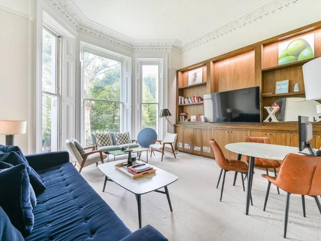 Flat for sale in Notting Hill, Greater London