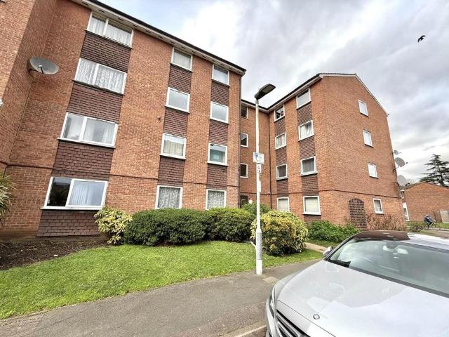 Flat for sale in Greater London