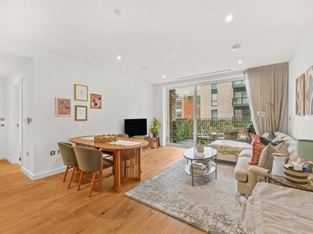 Flat for sale in St. John's Wood, Isle Of Man