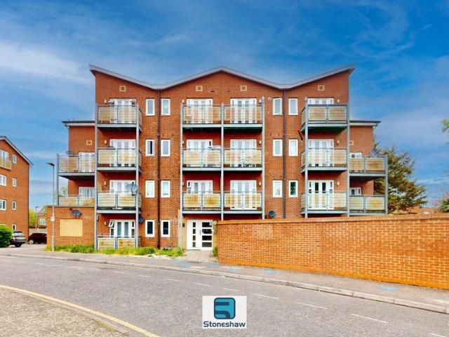 Flat for sale in Dagenham, Isle Of Man