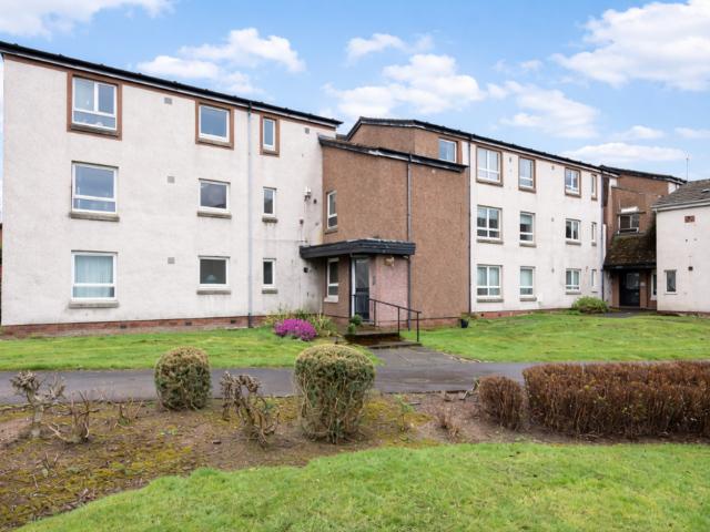 Flat for sale in Whitehill, Hamilton