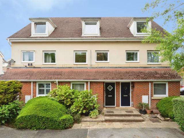 Flat for sale in Ferndale, Sandown Park