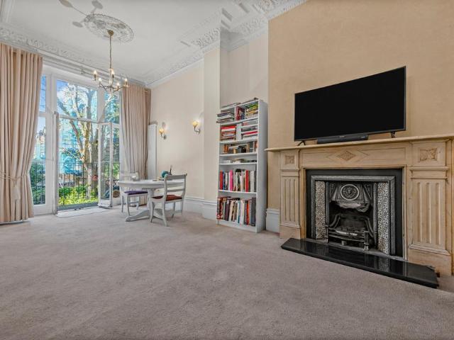 Flat for sale in Kensal Town, Maida Vale