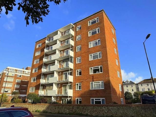 Flat for sale in Eastbourne, Isle Of Man