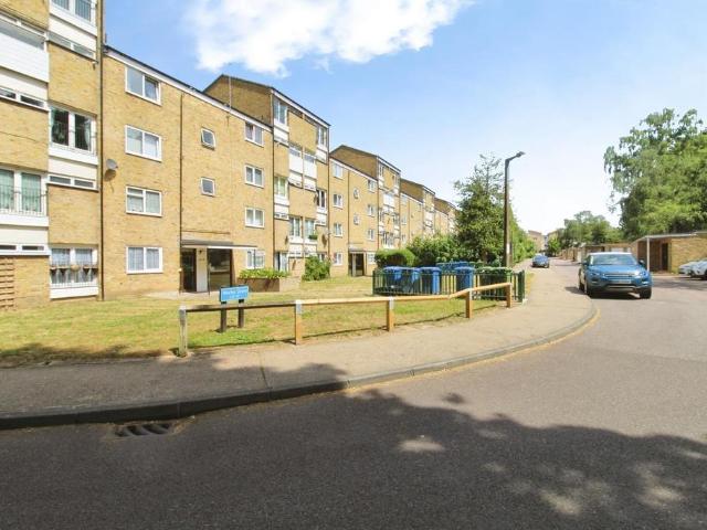 Flat for sale in Burnt Mill, Harlow
