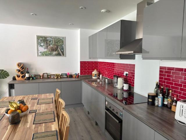 Flat for sale in Round Hill, Brighton & Hove
