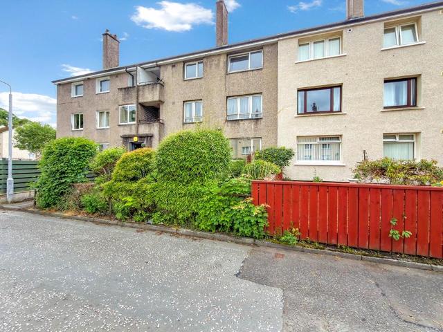 Flat for sale in Oban, Scotland