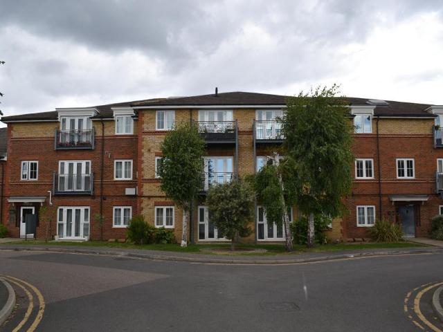 Flat for sale in London Borough of Merton, Greater London