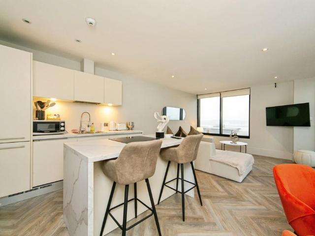Flat for sale in Calderstones