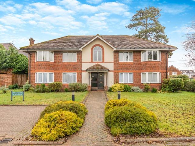 Flat for sale in Amersham