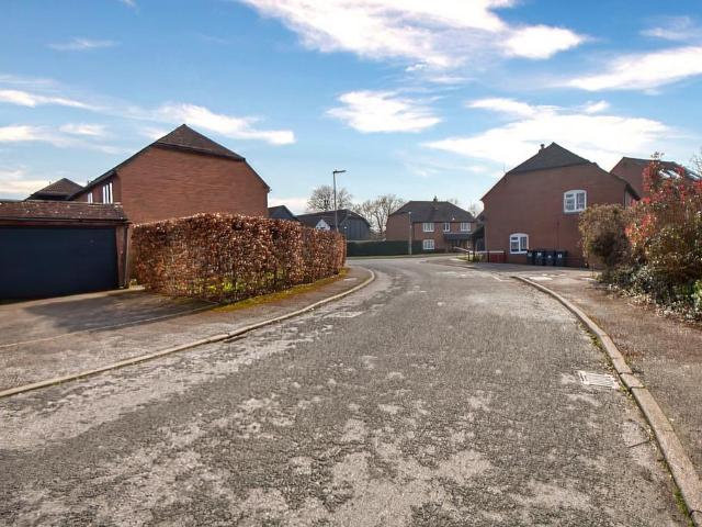 Flat for sale in Bridge, The Bridge