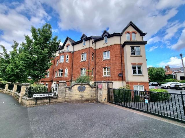 Flat for sale in Trafford Park, Greater Manchester