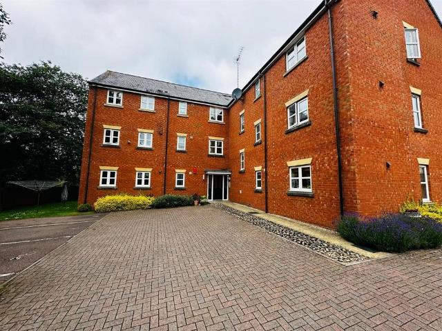 Flat for sale in Newton St Cyres, Devon