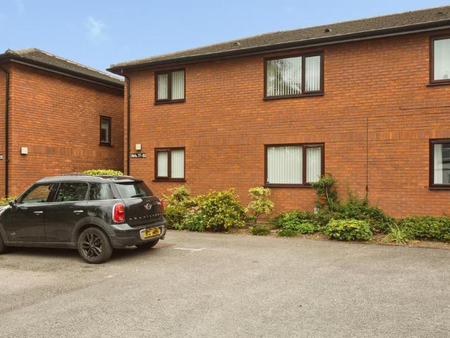 Flat for sale in Firbank, Lancashire