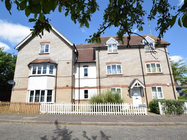 Flat for sale in Broomfield, Chelmsford