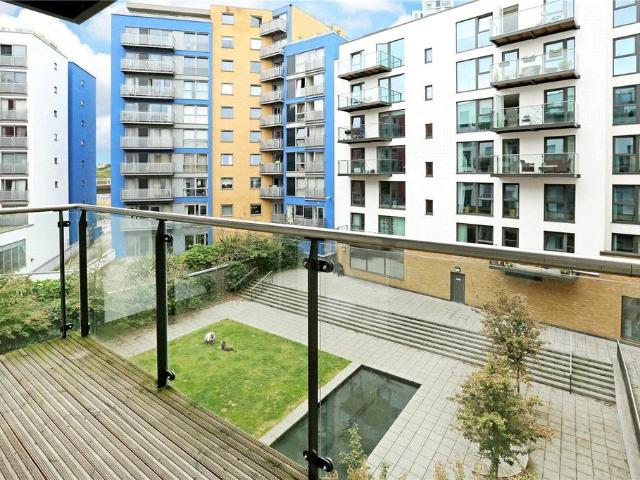 Flat for sale in Greater London