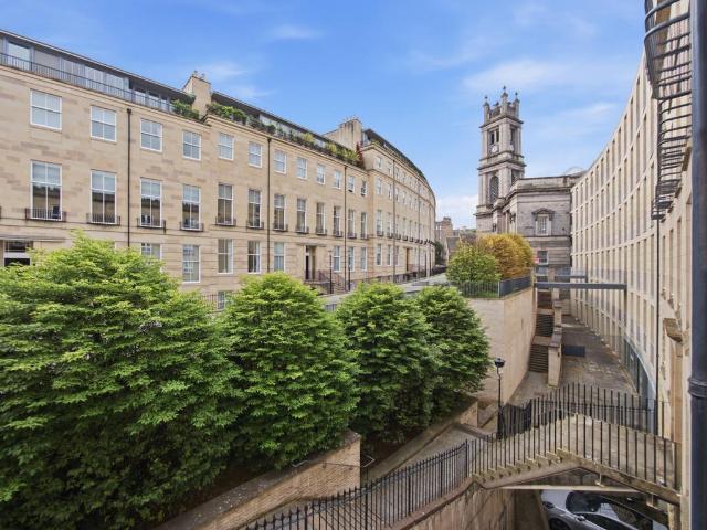 Flat for sale in Silvermills, New Town