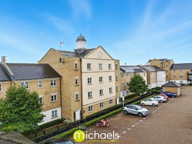 Flat for sale in Mile End, Fordham Heath