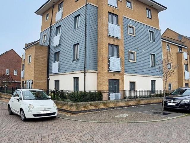 Flat for sale in Hampton Hargate, Peterborough