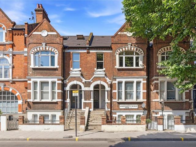 Flat for sale in Fulham, Greater London