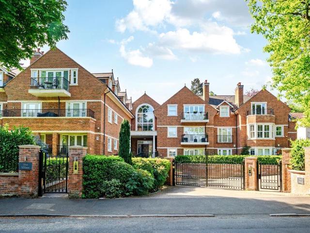 Flat for sale in Whiteley Village, Blackhills