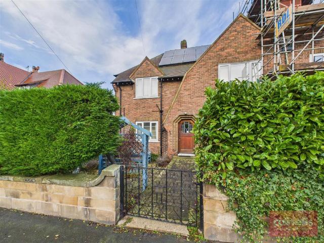 Flat for sale in South Cliff, Kepwick