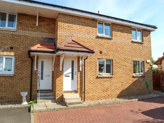 Flat for sale in Cambusnethan, Newmains
