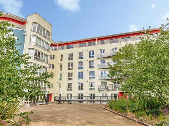 Flat for sale in Spike Island, Feckenham