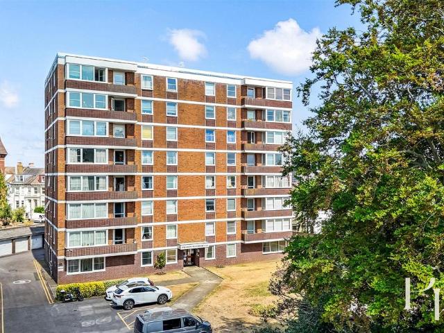 Flat for sale in Brighton & Hove