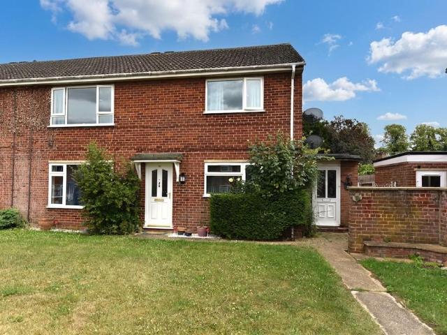 Flat for sale in Huntingdon, Cambridgeshire