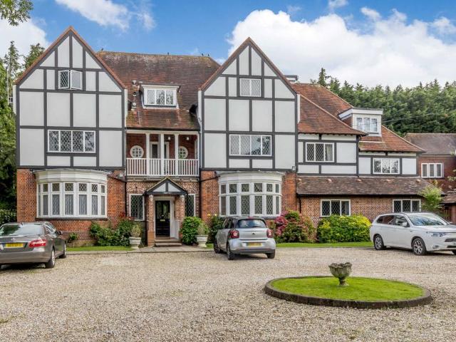Flat for sale in London Borough of Hillingdon, Greater London