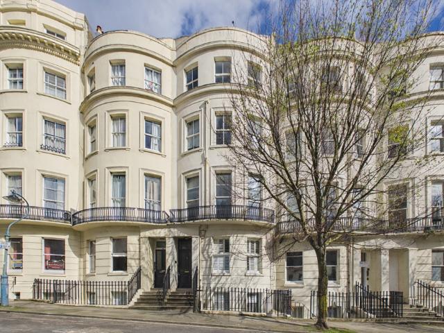 Flat for sale in Brunswick
