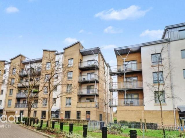 Flat for sale in The Dales, Key Street
