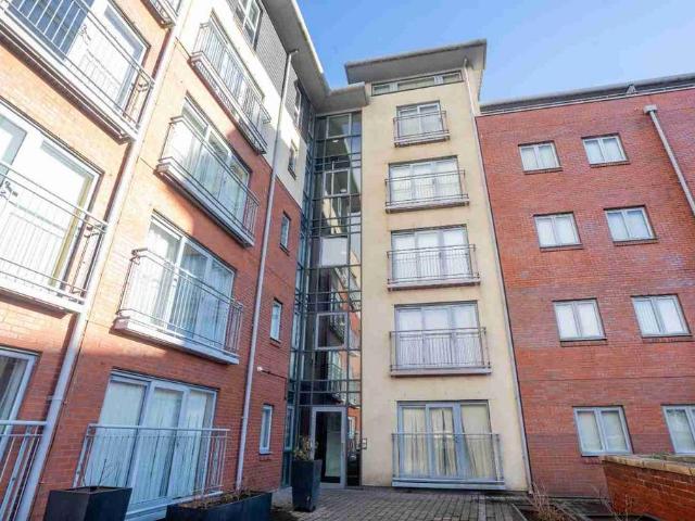 Flat for sale in Hoole, Chester