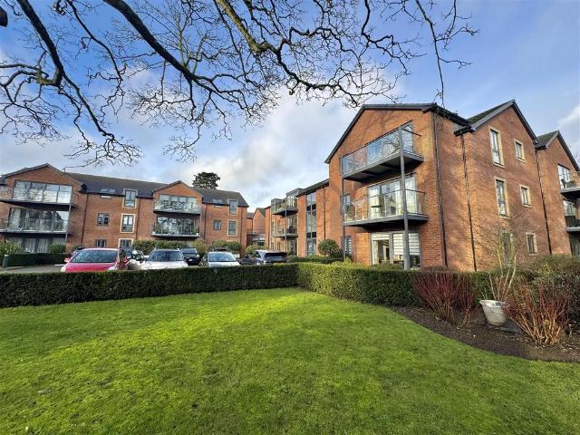 Flat for sale in Swanland, East Riding Of Yorkshire