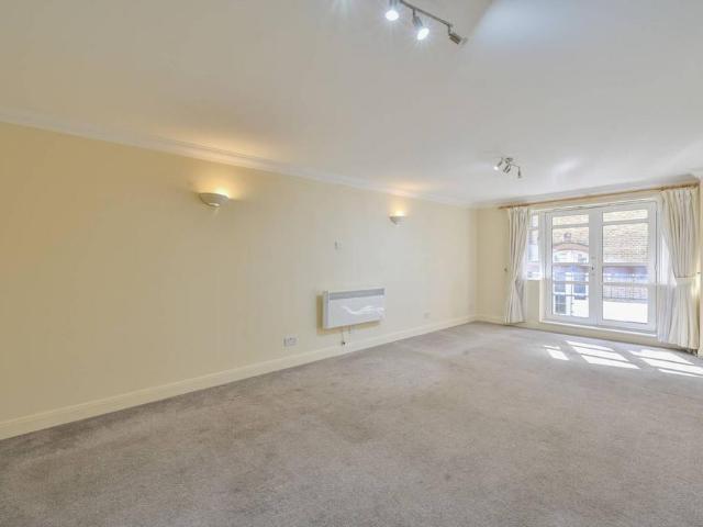 Flat for sale in Westminster, Victoria