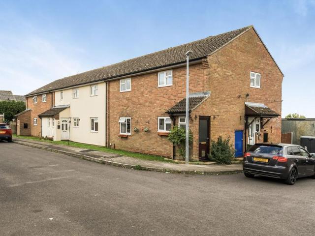 Flat for sale in Ludgershall, Wiltshire