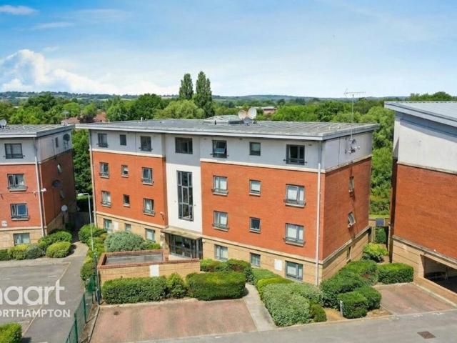 Flat for sale in Far Cotton and Delapre, Far Cotton
