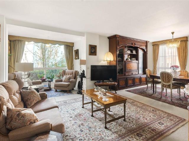 Flat for sale in Battersea, Isle Of Man