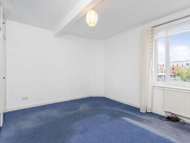 Flat for sale in Chesser, Slateford