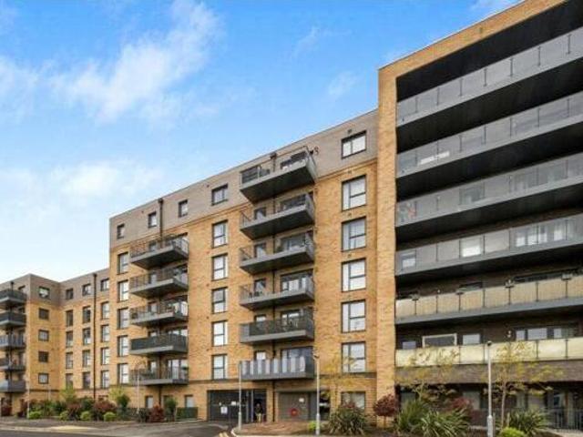 House for sale in Kingston Upon Thames, Greater London
