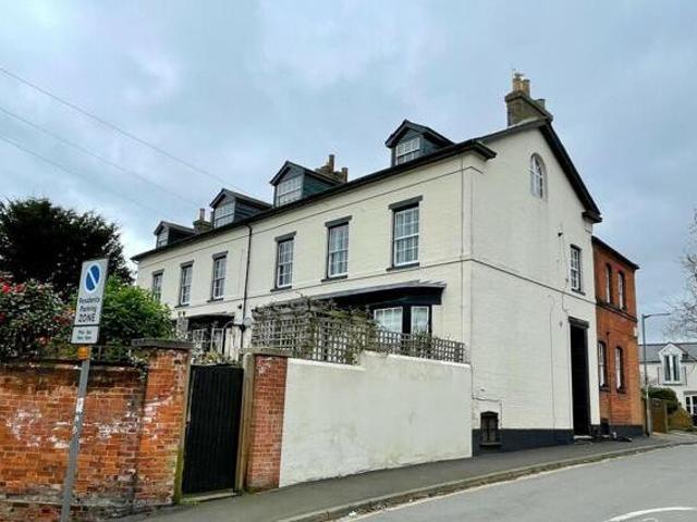 House for sale in Key Street, Suffolk