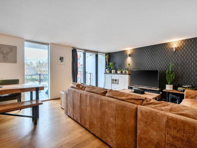 Flat for sale in Cat Hill