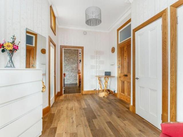 Flat for sale in Trinity, Scotland